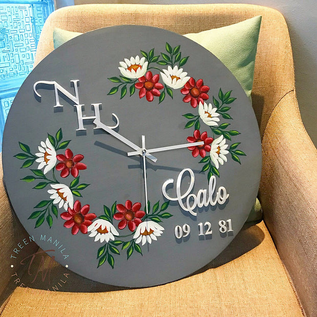 Bella Pallet Clock