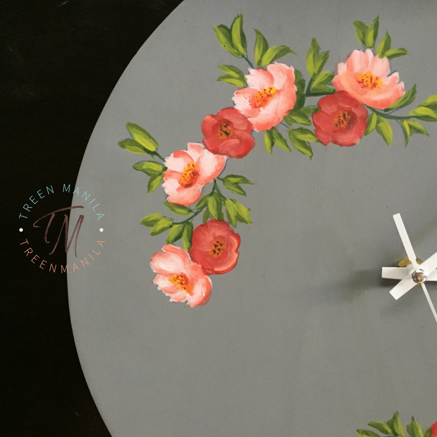 Bella Pallet Clock