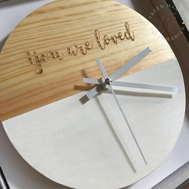 Scandinavian Inspired Pallet Clock